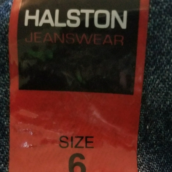 Halston Capri jeans - Picture 4 of 6